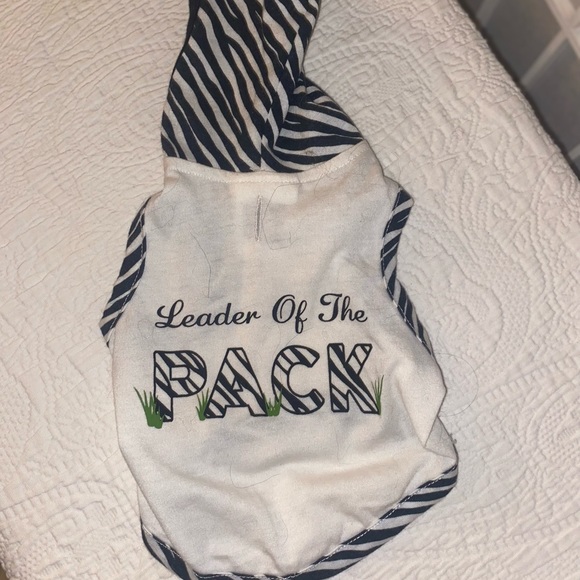 Small Dog Hoodie — “Leader of the Pack” 🐾 Graphic Writing - Picture 1 of 4